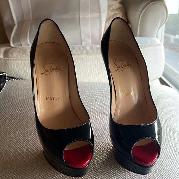 Christian Louboutin Paris black paltform shoes. - Picture 2 of 5